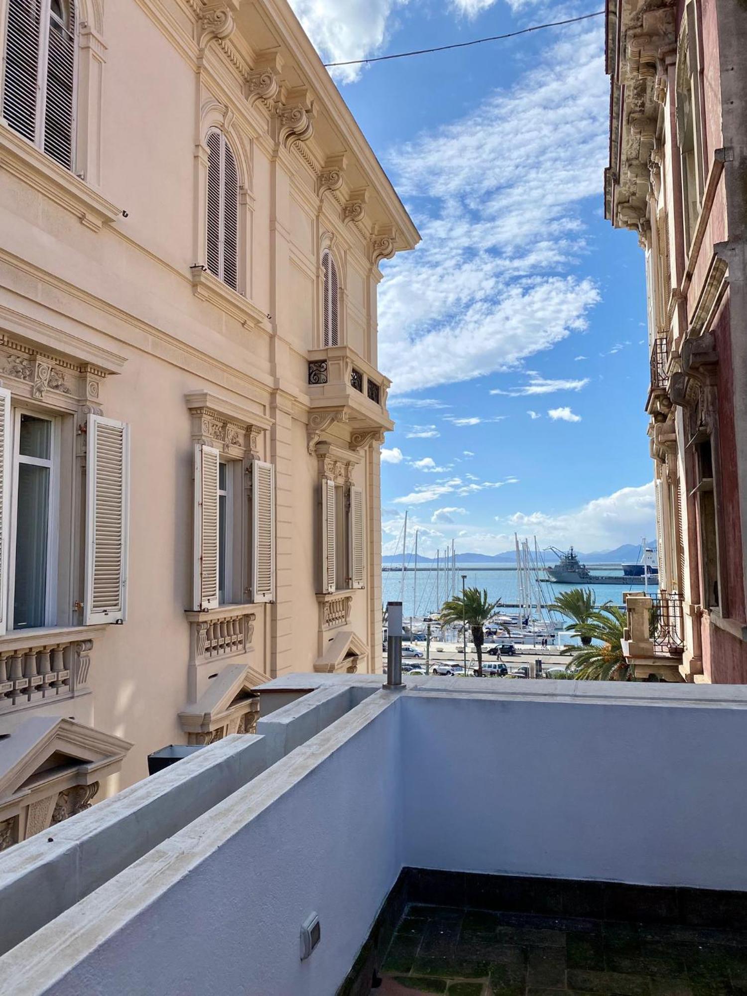 Vicomillesuites Cagliari Exteriér fotografie