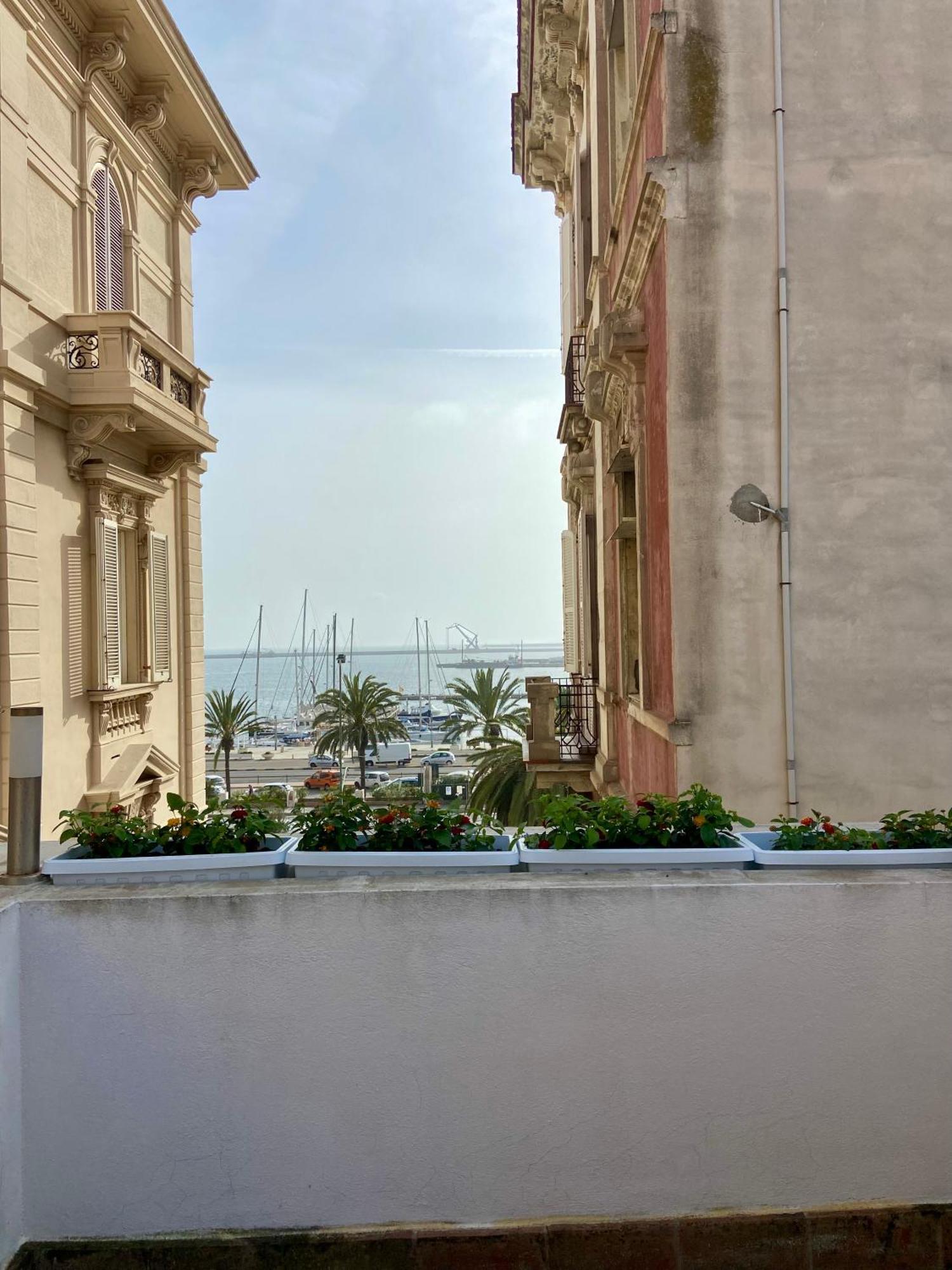 Vicomillesuites Cagliari Exteriér fotografie
